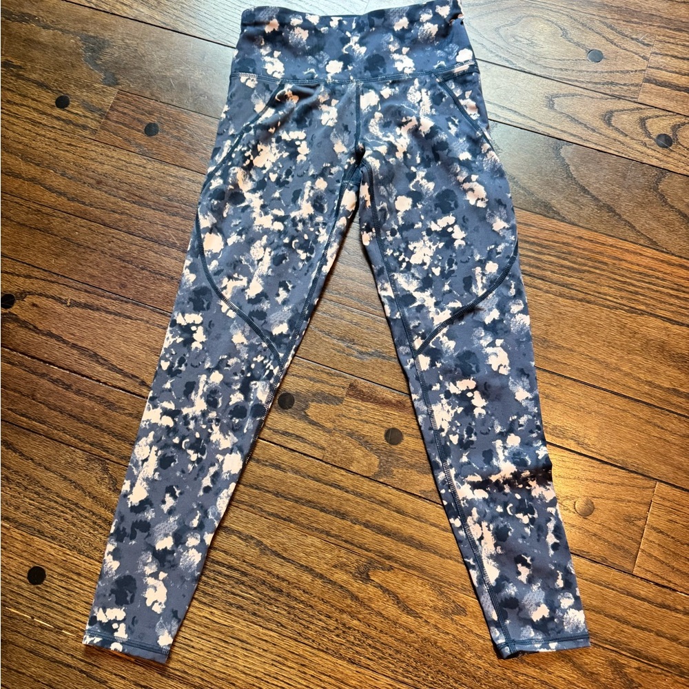 Blue and White Patterned Leggings